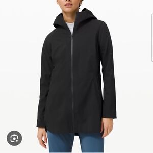 Lululemon Glyde Along Black Softshell Rain Jacket Sz 6
